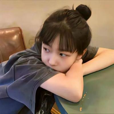 为黛茜小姐开车